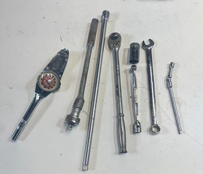 Lot Of 8 Used Snap-On Tools ~ Wrench, Ratchet, Bits, Sockets, Etc - Image 1 of 4