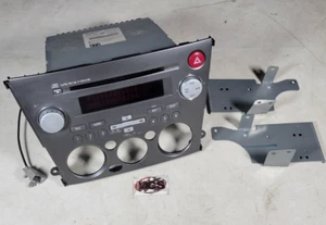 SUBARU Legacy GT (2.5l) OEM Full audio radio receiver CD player unit w/ mounts - Bild 1 von 13