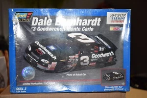 Monogram  #3 Dale Earnhardt 1997 Goodwrench Monte Carlo 1:24 - Picture 1 of 4