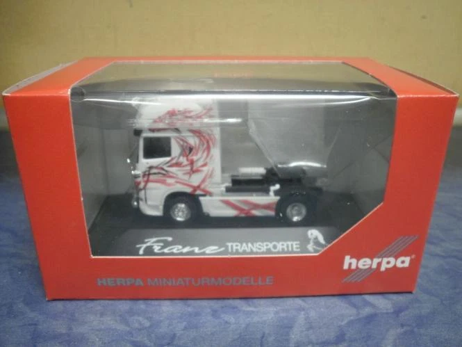 Herpa LKW DAF 105 XF Aerop. SSC SZM Spedition Franz 110778 - Bild 1 von 1
