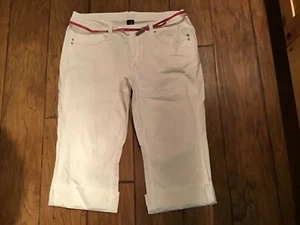 Women’s Capris Size 13 NWOT - Picture 1 of 2