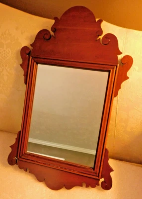 ESPEJO CHIPPENDALE HENKEL HARRIS WILLIAMSBURG ESTILO CAOBA Foto 1 de 3