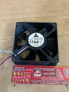 Ventilador Delta Electronics AFB0812SH 12VDC 0,51A 80x80x25 mm 4 hilos - Imagen 1 de 4