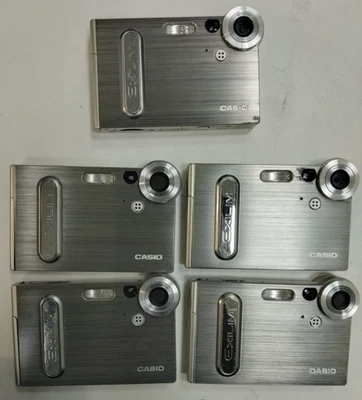 Lote de 5 cámaras digitales Casio Exilim EX-S3 delgadas rotas para piezas o reparación Foto 1 de 3