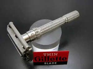 Rasoio di sicurezza vintage Gillette Slim 1-9 posizione quadrante regolabile G4 codice data - Foto 1 di 5