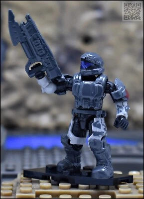 HALO MEGA BLOKS CONSTRUX UNSC STEEL GRAY AND CAMO ODST MINI FIGURE - Image 1 of 4