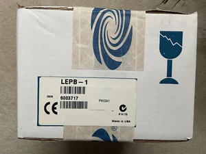 Crestron LEPB-1 Controllo oscuramento estensore di potenza 6003717 funziona con Crestron ILux - Foto 1 di 4