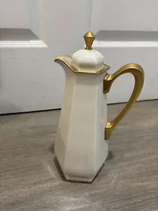 Lenox Pitcher bianco e oro con manico - Foto 1 di 8