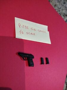 1/6th Scale Armed Forces  IN TOYZ Weapons P232 Sig-sauer W Clips