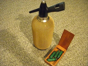 Vintage Merkuria Kovocas Gold Mesh Glass Seltzer Soda Bottle 1980s w/4 Cartridge - Picture 1 of 5