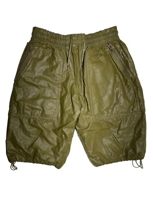 Pantalones cortos reversibles con aislamiento militar Y-3 Foto 1 de 4