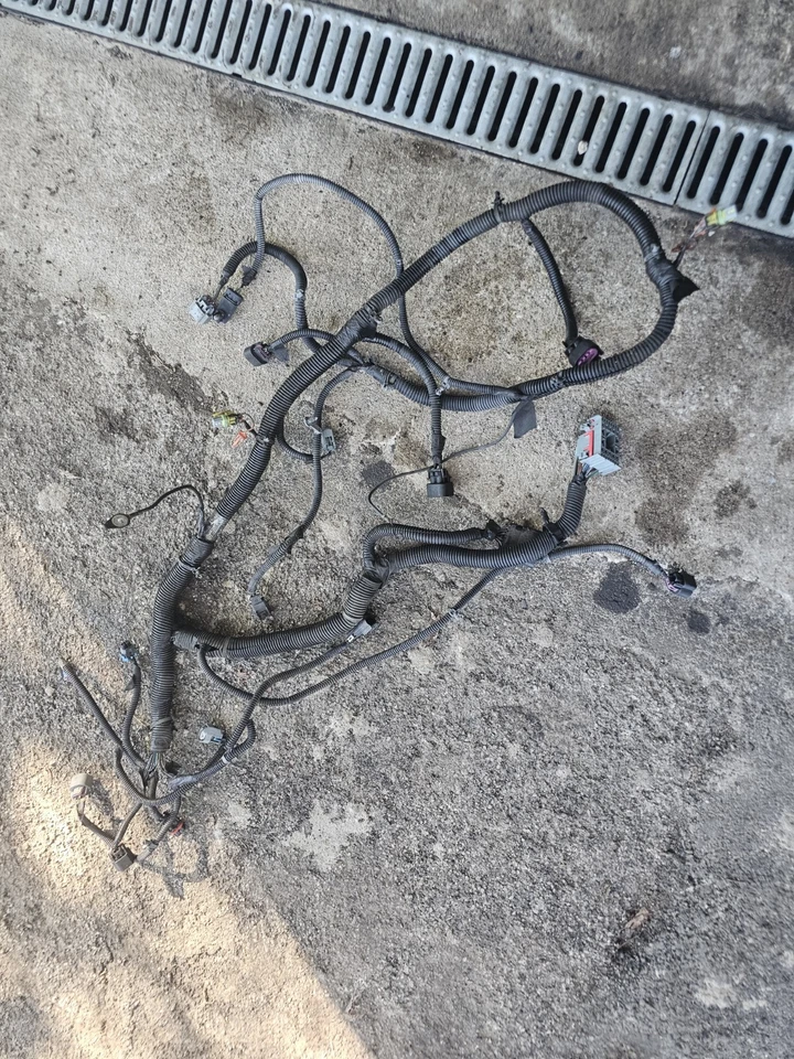 2009 Yukon Denali Headlight Harness - Image 1 of 1