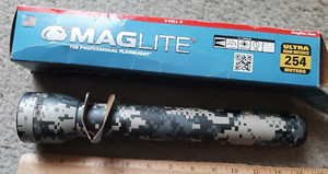 MAGLITE 2 Cell D LED Flashlight, Camo Pattern #S3DMR5
