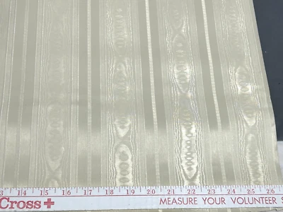 Roll vtg 27" WALLPAPER Victorian Woven vinyl VERTICAL TEXTURED Metallic WHITE - Image 1 of 4
