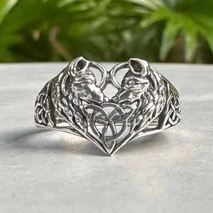 Handcrafted 925 Sterling Silver Twin Wolf Heart Viking Fenrir Wolf Women Ring - Picture 1 of 6