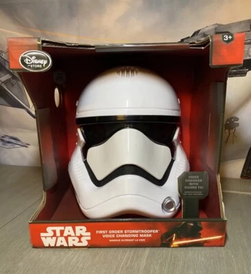 Маска штурмовика первого заказа Disney Store Star Wars меняющая голос в коробке - Изображение 1 из 4