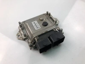 NR511 SUZUKI Engine Control Unit ECU 33920-71M20 0261S06685 - Picture 1 of 4