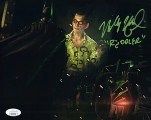 WALLY WINGERT Authentic Signed "Batman:ARKHAM KNIGHT Riddler" 8x10 Photo JSA COA - Picture 1 of 1