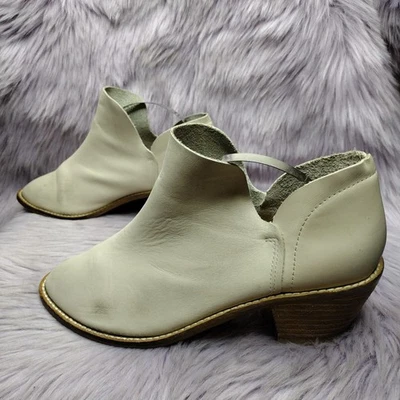 Женские кожаные ботильоны Kelsi Dagger Brooklyn без застежек размер 8 бежевые  - Изображение 1 из 4