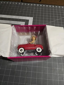 2001 Marie Osmond Puppe "Cruisin" rot Auto Figur in Box - Bild 1 von 13