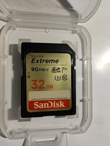 Genuine SanDisk 32GB Extreme SDHC UHS-I Memory Card - Class 10 - 90 MB/s - Picture 1 of 1