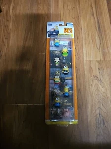 SEALED NEW MINIONS MOVIE 8 PIECE GIFT SET THINKWAY TOYS 8 FIGURES WALMART EXCL. - Picture 1 of 6