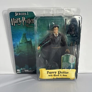 Harry Potter and the Order of the Phoenix w/ Wand & Base Series 1 NECA NEW Error - Bild 1 von 10