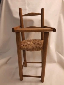 Silla alta de muñeca tejida de madera de colección para muñecas o osos bebés. Muebles de colección. - Imagen 1 de 6