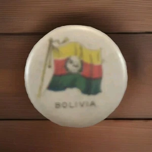ANTIQUE SWEET CAPORAL CIGARETTES Vintage Pinback Flag Of Bolivia  - Picture 1 of 3