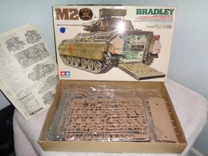 Vehículo de combate de infantería TAMIYA M2 Bradley 1/35 militar - Imagen 1 de 3