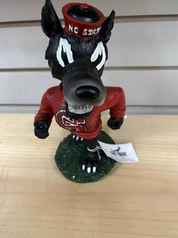 "8"" de alto NC State Mascota Wolfpack Wolf nuevo con caja" Foto 1 de 1