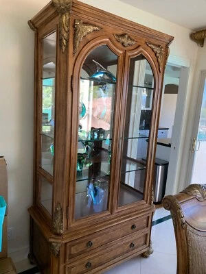 JEFFCO EST 1969 Madera Extremo Serpentino Vidrio China Curiosidades Vitrina Garra Pies Foto 1 de 4