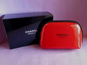 CHANEL 2011 Vintage New Cosmetic Bag Red Faux Patent Leather 6 & 1/4" x 3 & 1/4" - Picture 1 of 6