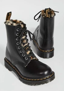NEW DR. MARTENS 1460 SERENA LEOPARD FAUX FUR LINED BOOTS Black sz 6 - Picture 1 of 5