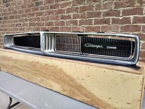 1969 Dodge Charger grill Complete OEM NICE!!