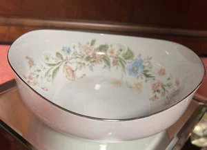 Vintage Fine China Berkshire Serving Bowl Platinum Discontinued - Picture 1 of 4