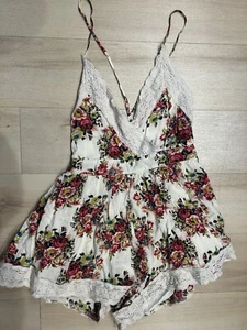 Wishlist Floral Short Strappy Romper Women's M Lined Crochet Lace Trim ~ NICE - Picture 1 of 4