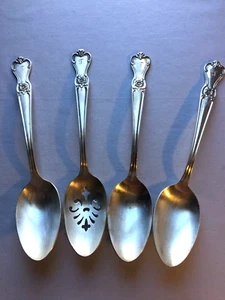 Set 4 "Signature Rose" Silverplate Serving Spoons Mono "T" Old Company Plate - Picture 1 of 4