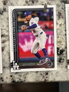 2025 TOPPS SERIES 2 MLB BASEBALL STAR & ROOKIE CARD #s 351-525 PICK YOUR CARD - Picture 1 of 152