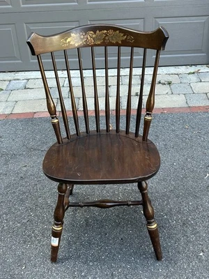 Silla Windsor individual de comedor/acento Lambert Hitchcock de colección, arce Riverton Cherry Foto 1 de 4