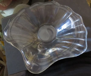 Baccarat Crystal Clear Seashell 6 3/4" Candy or Ashtray Clean France - Picture 1 of 5