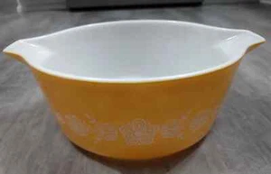 Vintage Pyrex Butterfly Gold 2 1/2 Qt Cinderella Casserole Bowl 475-B No Lid - Picture 1 of 10