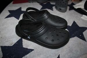 Crocs lined Shoes Black Clogs Shoes Mens 9 Womens 11