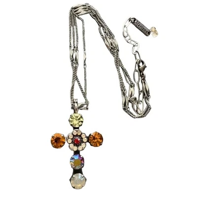 Collar Mariana Grande Cruz Cristal Doble Hilo Foto 1 de 4