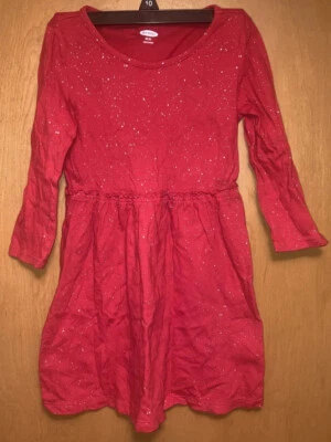 Vestido rojo Old Navy para niñas talla XS (5) Foto 1 de 4