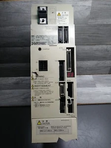 Sistema de accionamiento multieje paquete servo YASKAWA CIMR-MR5A23P7 - Imagen 1 de 6