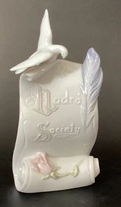 1998 LLADRO SOCIETY GLAZED PORCELAIN FIGURINE "ART BRINGS US TOGETHER" #7677 - Picture 1 of 11
