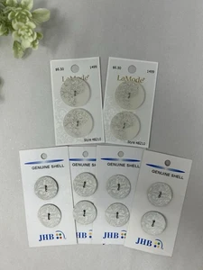 Posten 12 weiße Knöpfe Muschel Glitzer Blumen sortiert JHB International La Mode - Bild 1 von 2