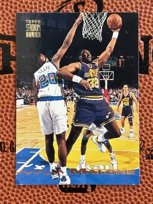 1993-94 Topps Stadium Club Karl Malone #125 Base Card Jazz - image 1 of 2