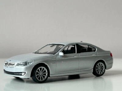 BMW 535i Germany Luxury Car Model Metal Diecast Toy Silver 1:43 Welly - Image 1 of 4
